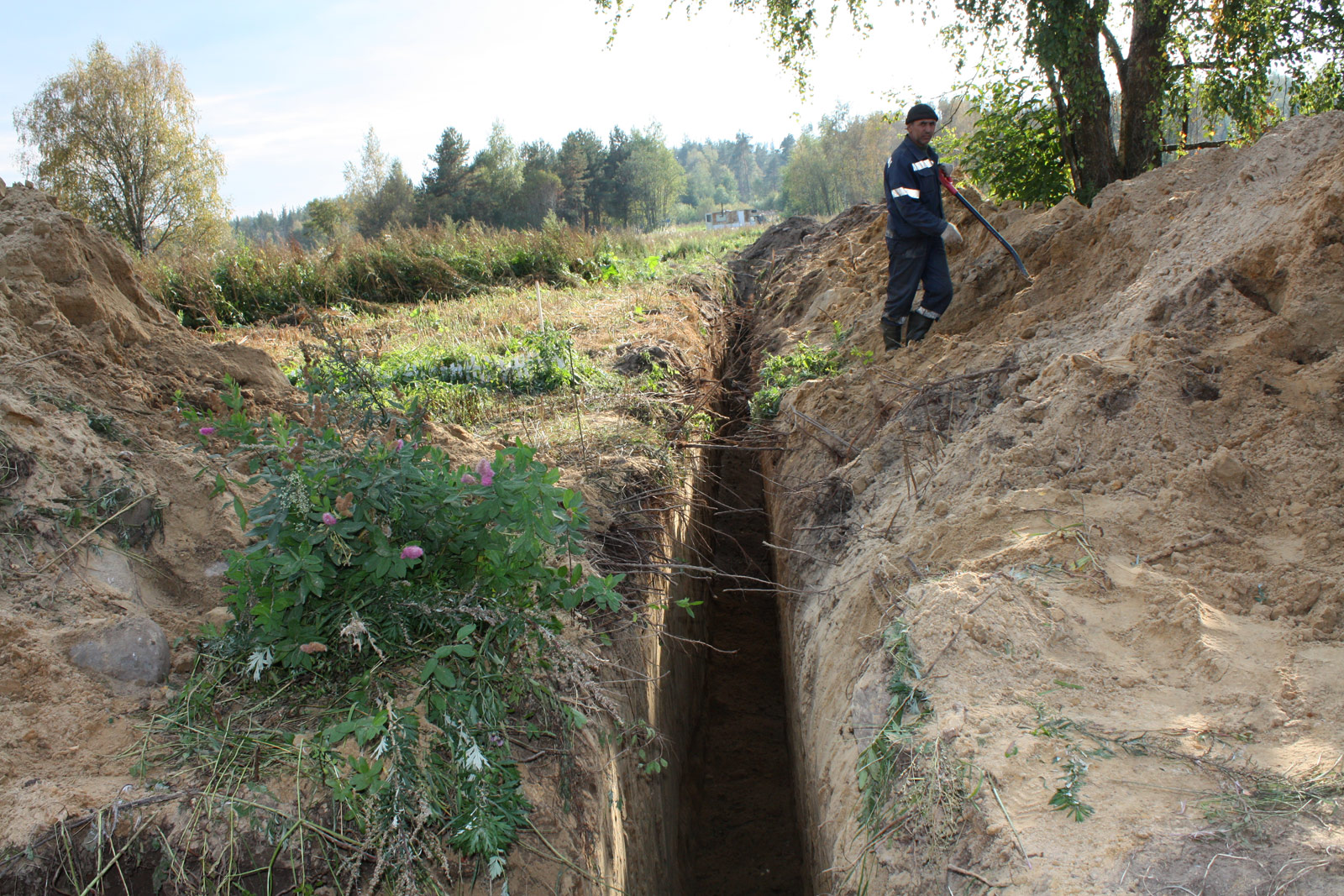 Строительство заводки на участок